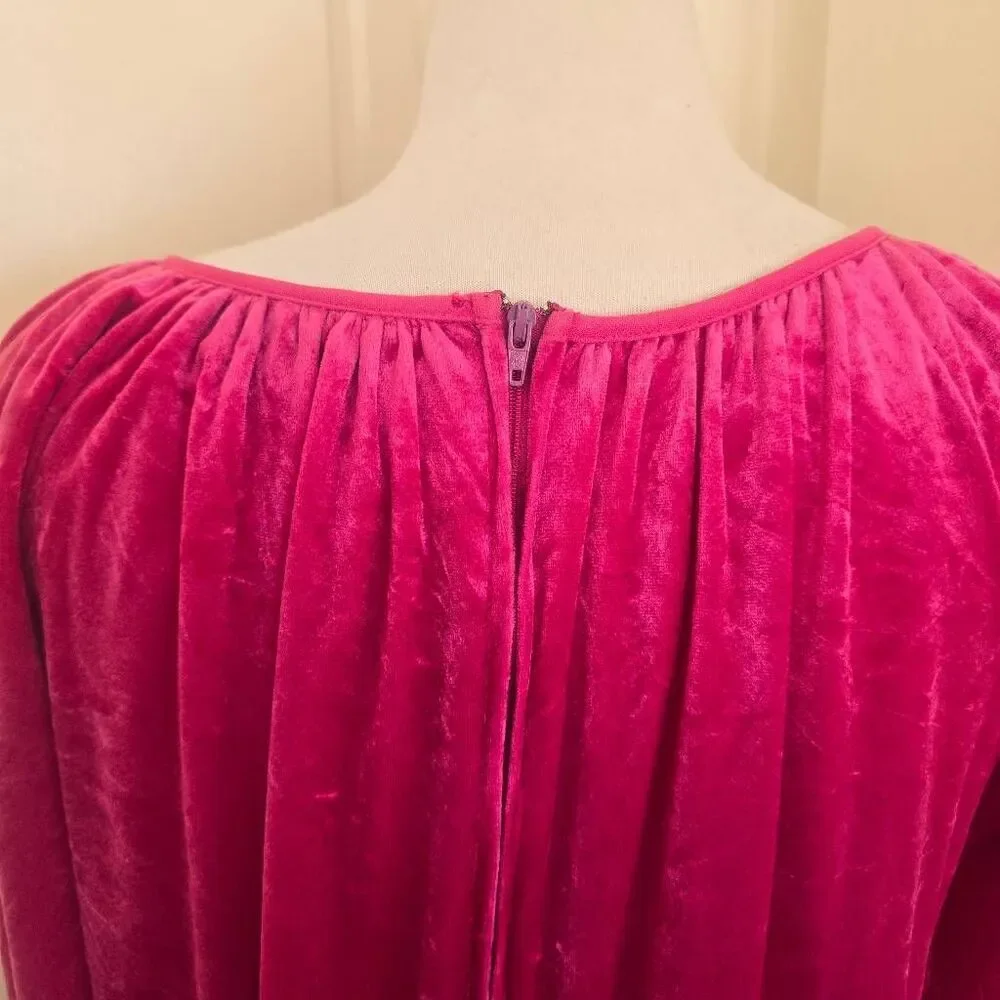 db Boutique Vtg. Hot Pink Velour Gown/Housecoat, Long Slv, V-Neck w/Lattice, S
